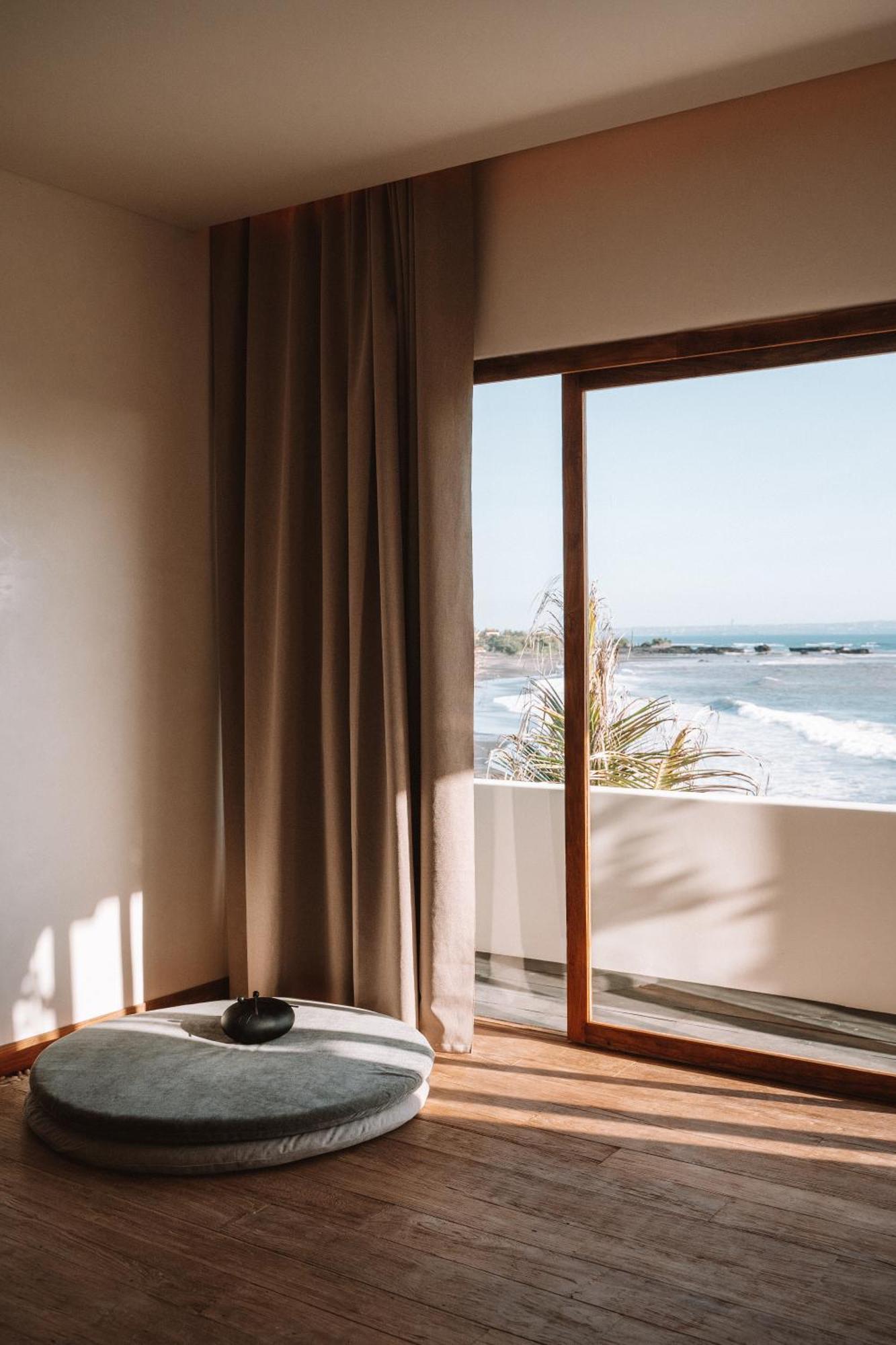Oshom Bali At Nuanu Creative City Tanah Lot  Exterior photo