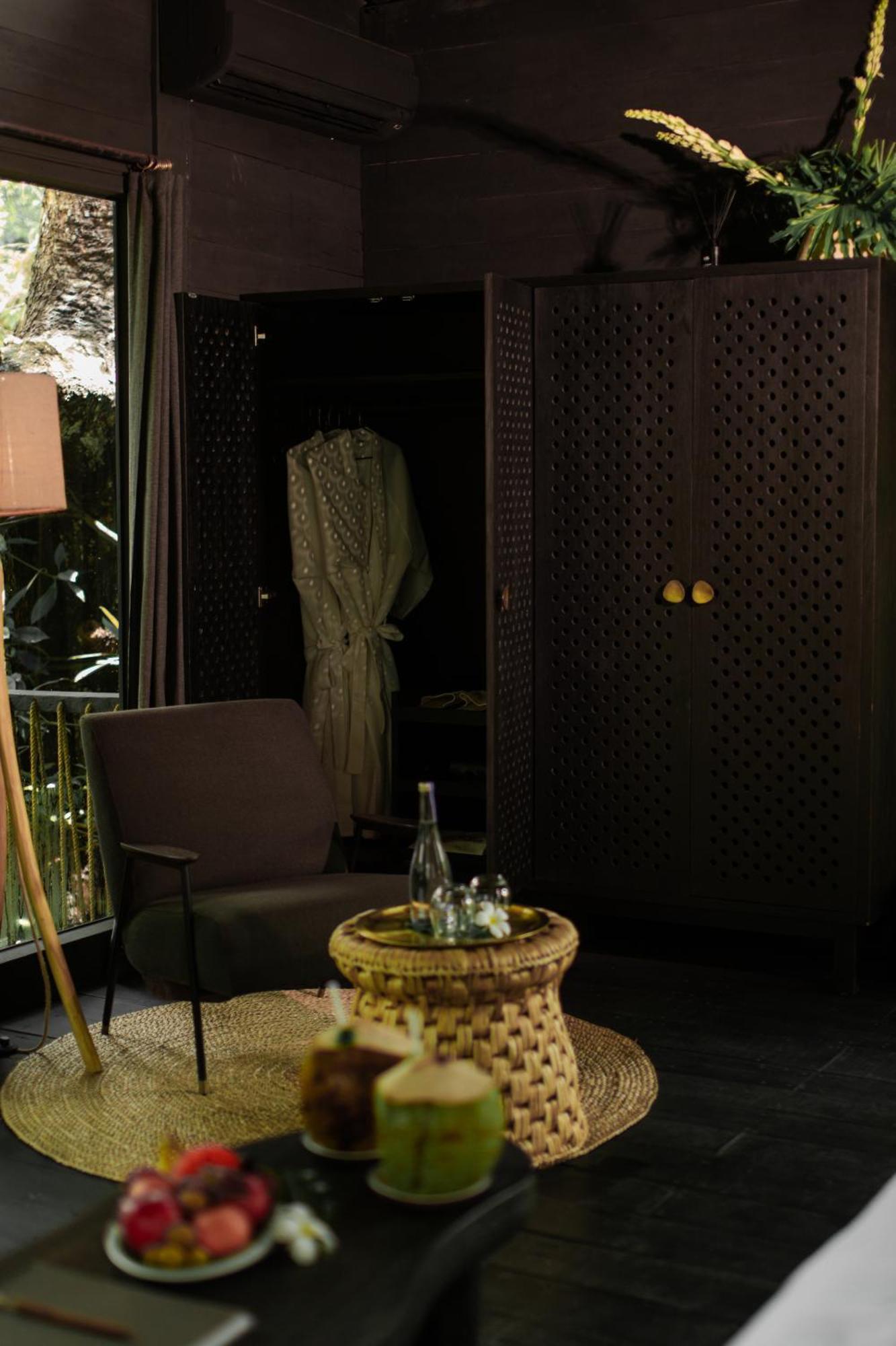 Oshom Bali At Nuanu Creative City Tanah Lot  Room photo